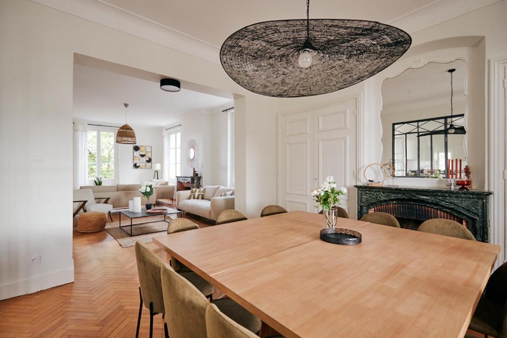 Maison Martouret - Colodge อ็องเดรซิเยอซ์-บูเตยง ภายนอก รูปภาพ